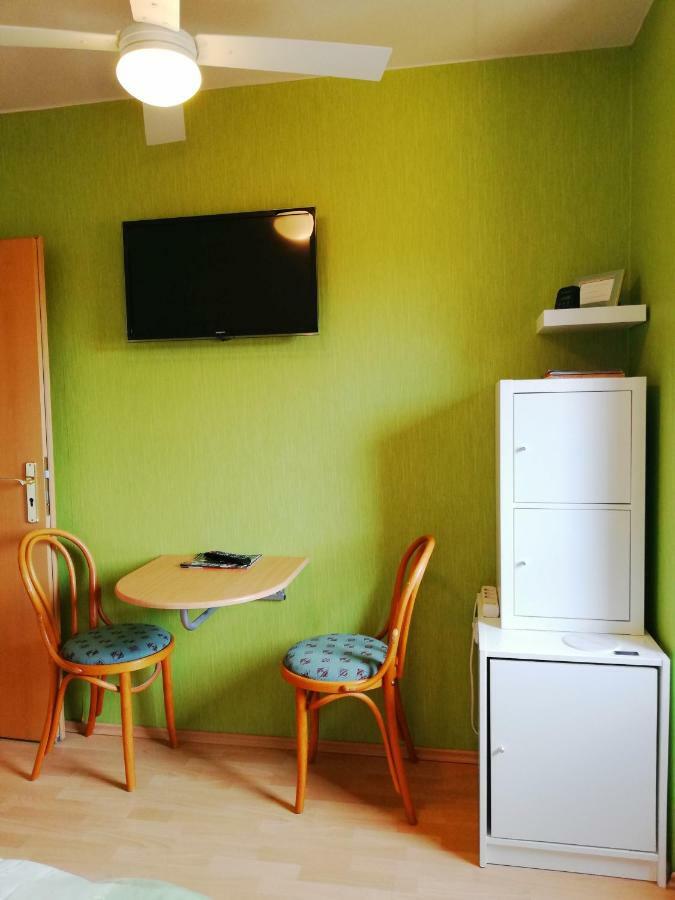 Privatzimmer Mit Aussicht Pirna Exterior foto